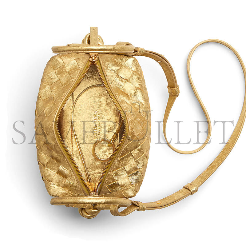 B0tt*ga Ven*ta LOOP TOP HANDLE 844285V5XF18472 (21*13*13cm)
